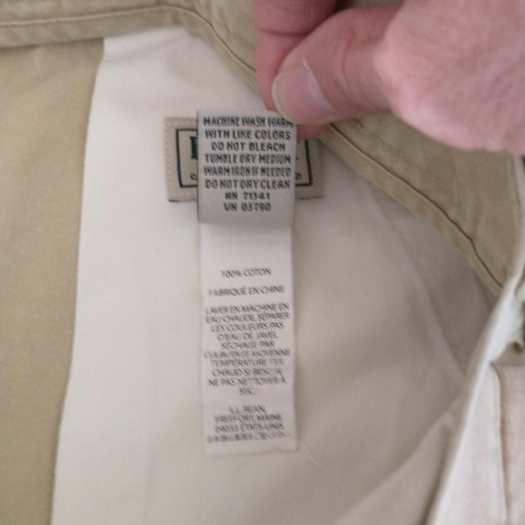 LL Bean 10" Cargo Shorts Men's Size 38 x 10 Tan Multi Pockets Zip Fly Cotton - Picture 7 of 9
